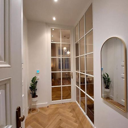 Luxury Apartment In The Centre Прага Екстер'єр фото